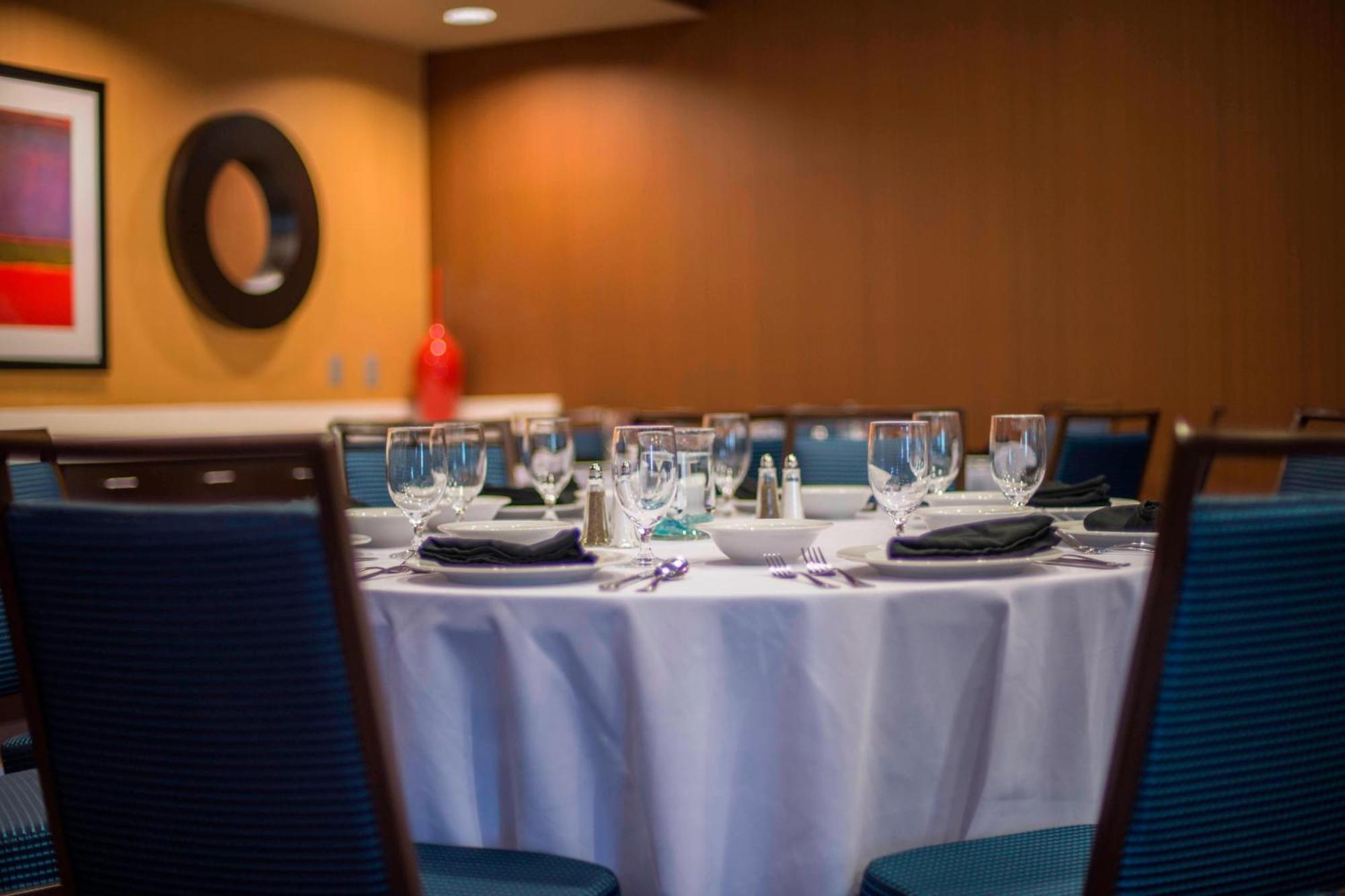 Courtyard By Marriott Columbus Hotell Eksteriør bilde