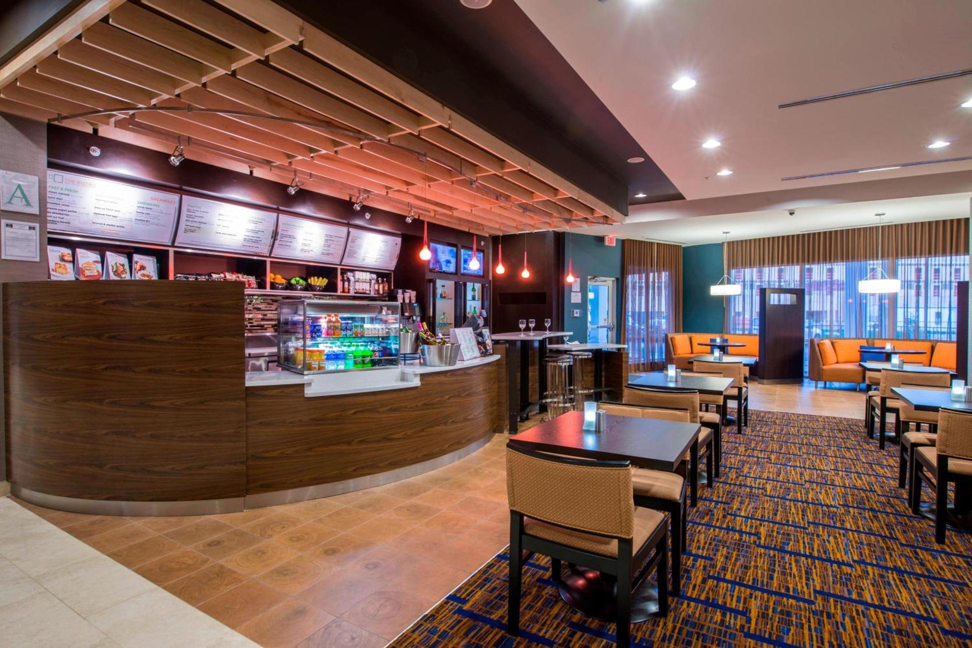 Courtyard By Marriott Columbus Hotell Eksteriør bilde