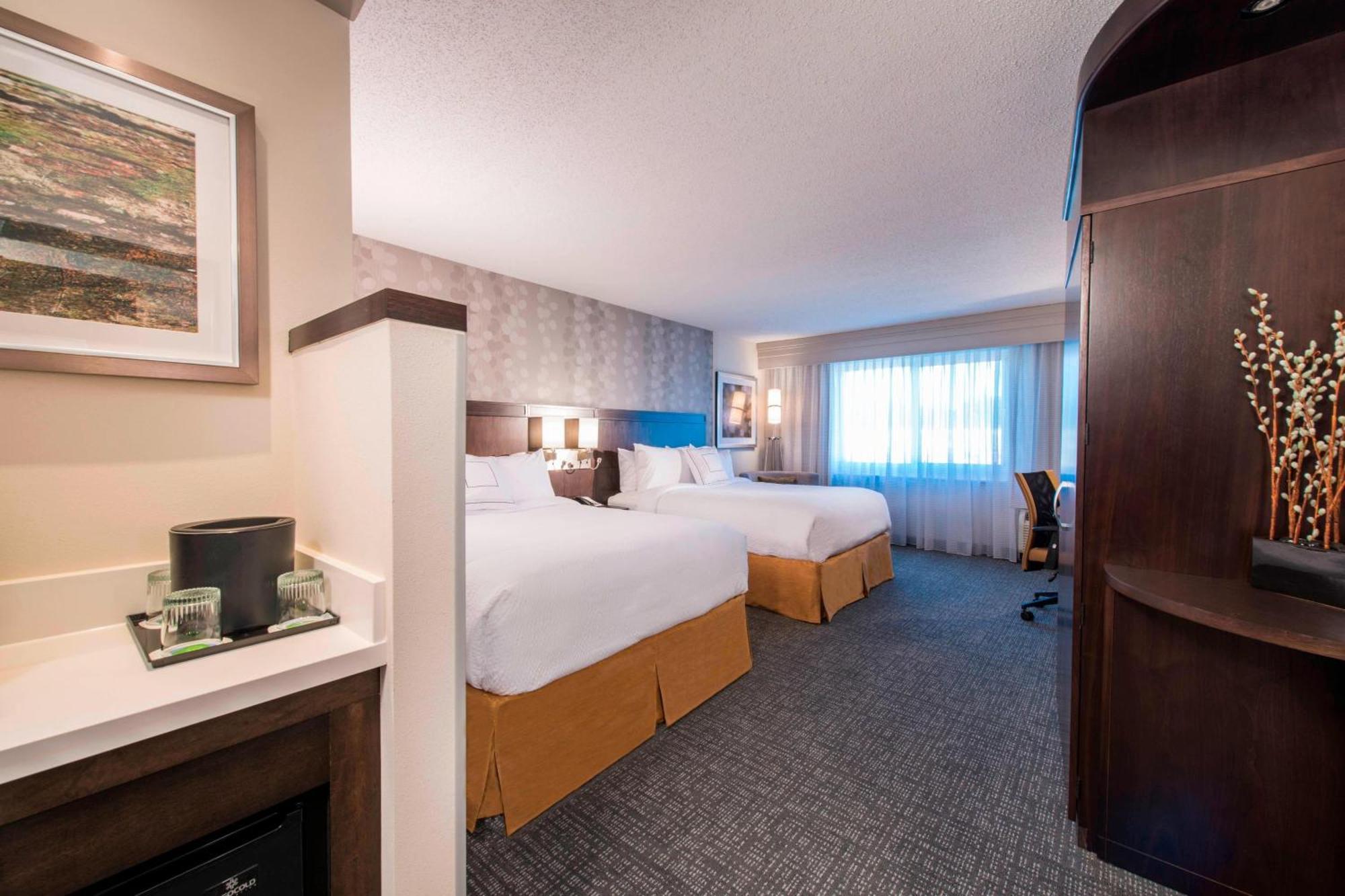 Courtyard By Marriott Columbus Hotell Eksteriør bilde